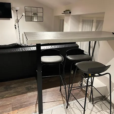 017 Chic & Cosy F2 53m2 Hypercentre Wifi Smart Tv Netflix *